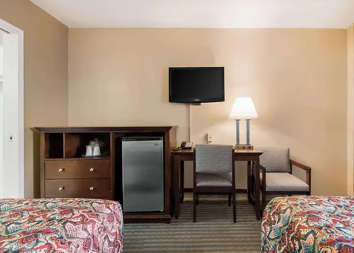 Rodeway Inn Regalodge